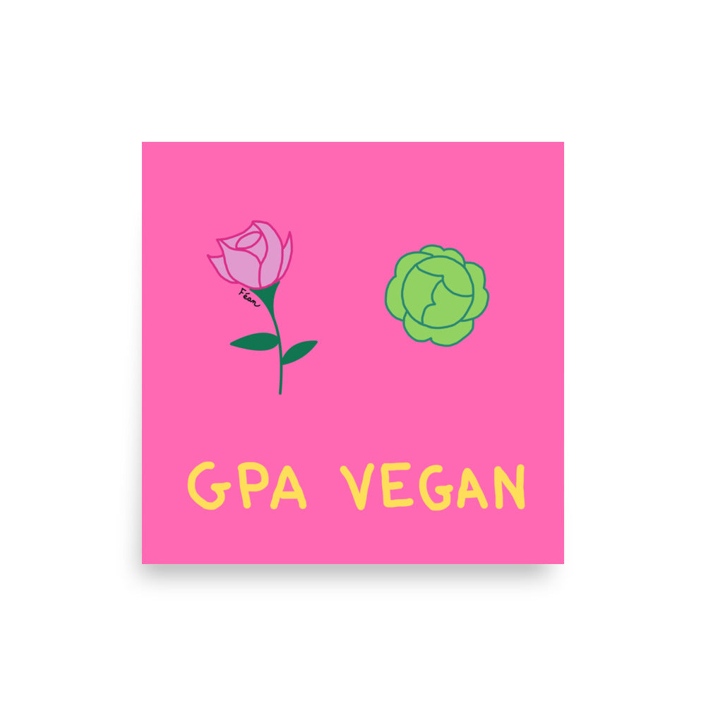 Affiche carrée rose Motdules représentant une rose rose et un chou vert côte à côte, titre GPA VEGAN écrit en jaune.