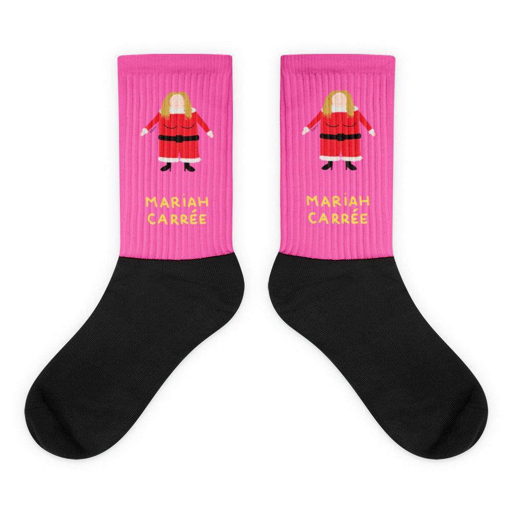 All I want for Christmas is ... cette paire de chaussettes !

Cette année pour Noël, on sort des sentiers battus, on casse les codes, changeons des traditionnelles boules de Noël et mettons à nos pieds Mariah Carrée. Peut également servir de réceptacle à cadeau pour ceux qui aiment recevoir leurs cadeaux dans une chaussette, mais sa capacité n'est pas extensible, on préfère prévenir.