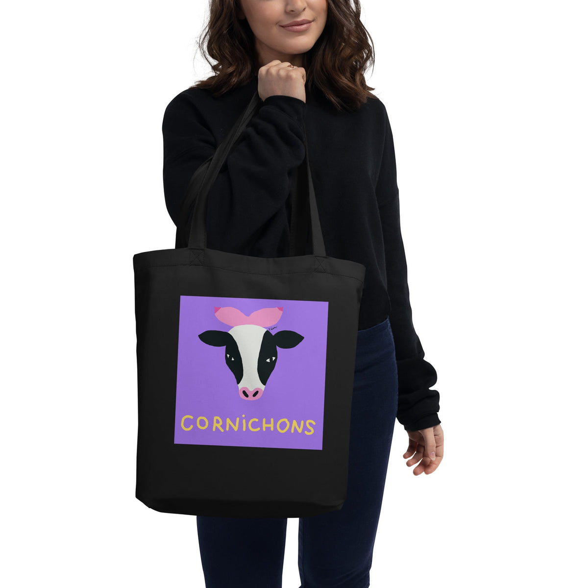 Tu veux mettre de la joie et des paillettes dans ton quotidien ?

Change ton Tote bag moche et décrépi par ce magnifique Tote bag cornichons, qui te promettra longévité (la sienne, pas la tienne, faut pas exagérer) et bonheur - et peut-être même de nouvelles rencontres avec des gens fun qui t'aborderont parce qu'ils trouvent ton sac trop stylé.

Et pour te donner bonne conscience de casser ton PEL, il est fait à 100% en coton bio bien épais et a un fond profond.