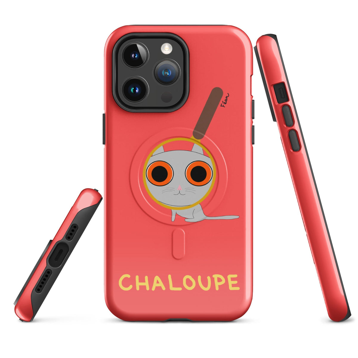 Tu mènes des enquêtes passionnantes sur ton iPhone ? Tu sais avec qui KK a passé ses dernières vacances et comment ouvrir une bouteille de vin sans tire-bouchon ?

Alors cette coque d'iPhone Chaloupe est faite pour toi, détective en herbe (à chat). Quelle que soit ta couleur pref, on a celle qu'il te faut.

En plus, le système d'aimants MagSafe® intégrés permettent une fixation sûre et une charge sans fil plus rapide. La coque est robuste et à double couche.