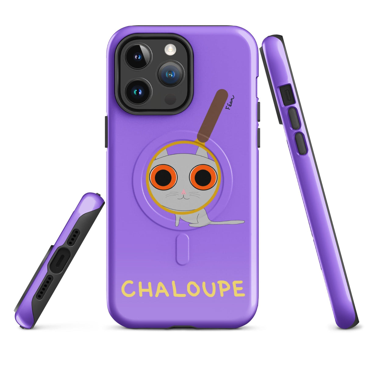 Tu mènes des enquêtes passionnantes sur ton iPhone ? Tu sais avec qui KK a passé ses dernières vacances et comment ouvrir une bouteille de vin sans tire-bouchon ?

Alors cette coque d'iPhone Chaloupe est faite pour toi, détective en herbe (à chat). Quelle que soit ta couleur pref, on a celle qu'il te faut.

En plus, le système d'aimants MagSafe® intégrés permettent une fixation sûre et une charge sans fil plus rapide. La coque est robuste et à double couche.