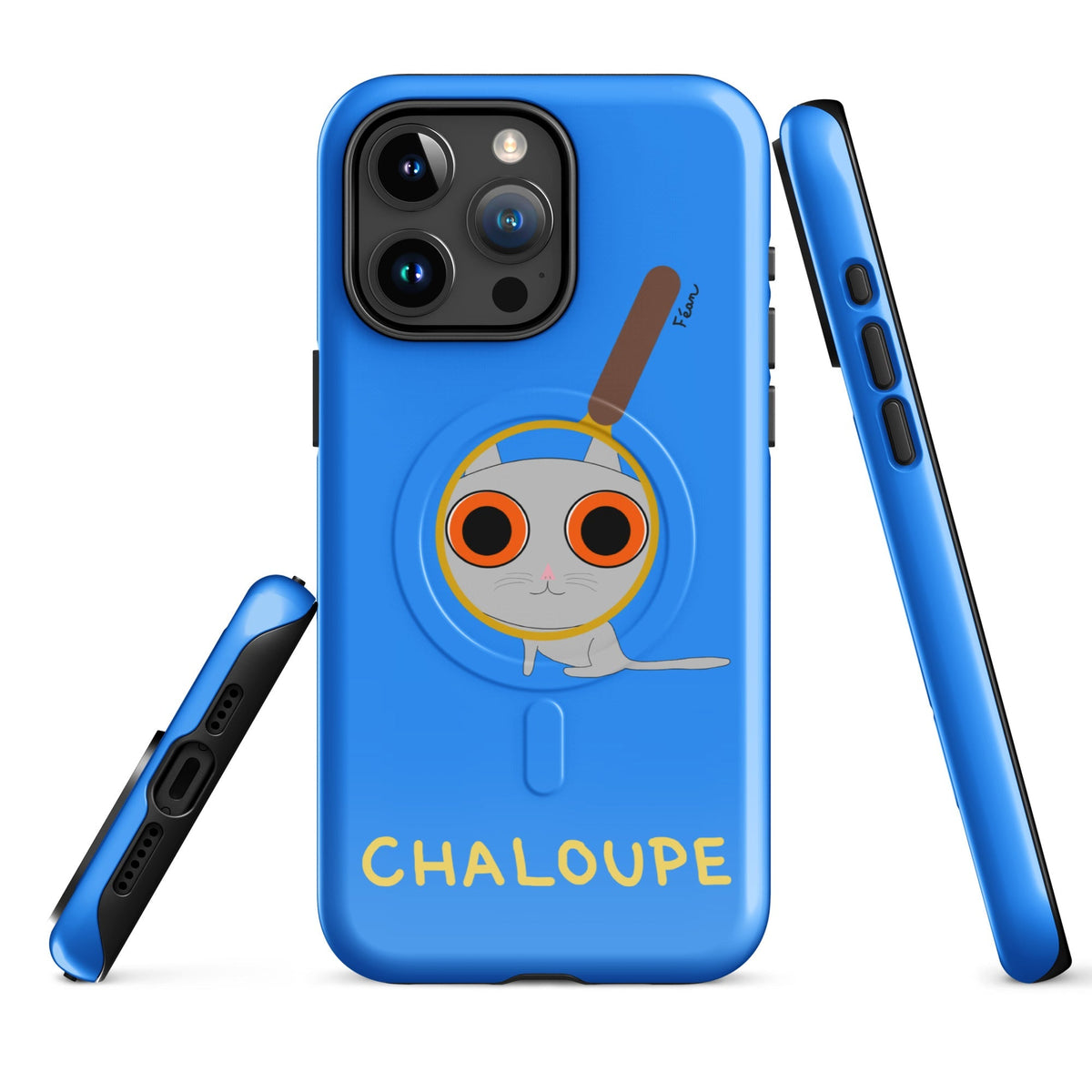 Tu mènes des enquêtes passionnantes sur ton iPhone ? Tu sais avec qui KK a passé ses dernières vacances et comment ouvrir une bouteille de vin sans tire-bouchon ?

Alors cette coque d'iPhone Chaloupe est faite pour toi, détective en herbe (à chat). Quelle que soit ta couleur pref, on a celle qu'il te faut.

En plus, le système d'aimants MagSafe® intégrés permettent une fixation sûre et une charge sans fil plus rapide. La coque est robuste et à double couche.
