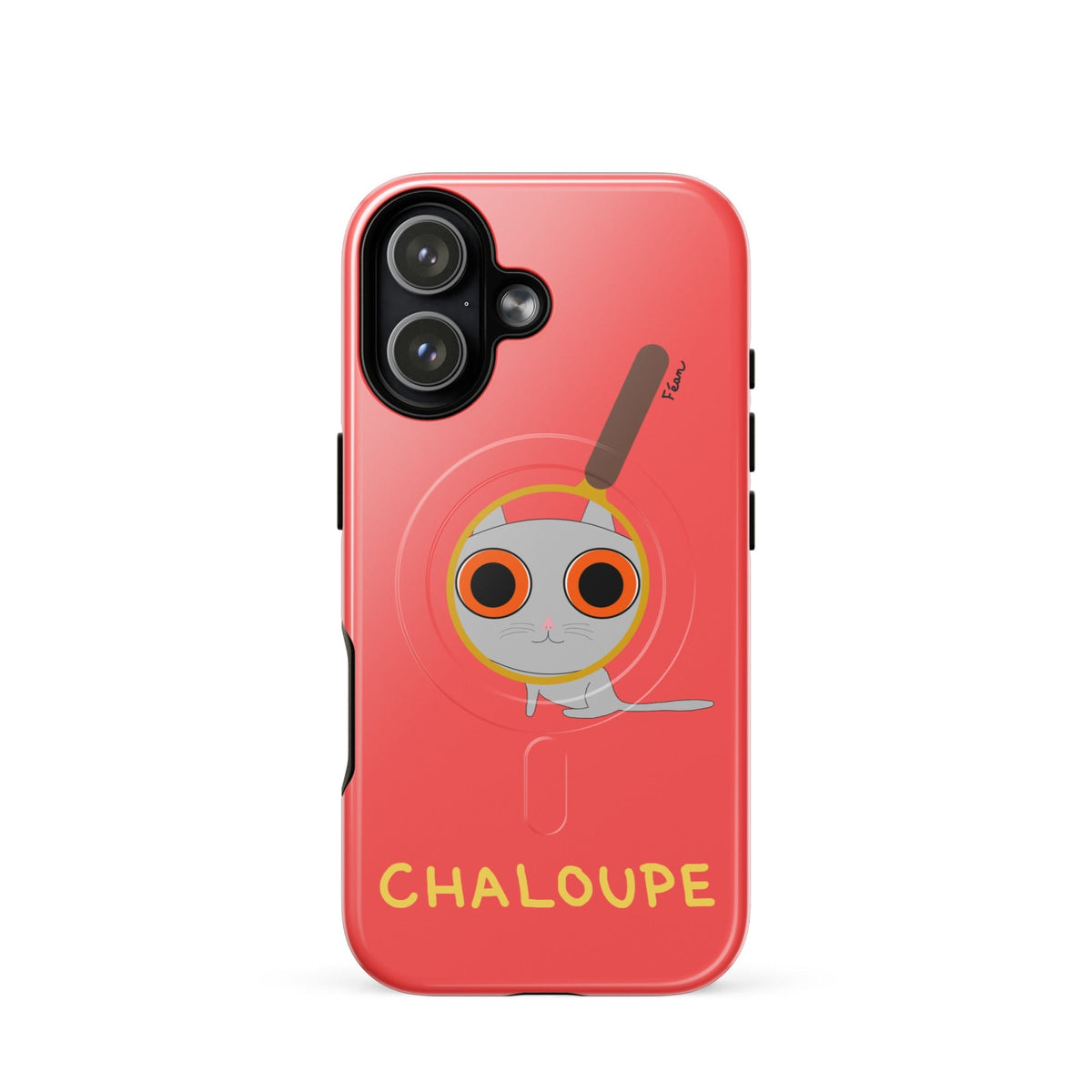 Tu mènes des enquêtes passionnantes sur ton iPhone ? Tu sais avec qui KK a passé ses dernières vacances et comment ouvrir une bouteille de vin sans tire-bouchon ?

Alors cette coque d'iPhone Chaloupe est faite pour toi, détective en herbe (à chat). Quelle que soit ta couleur pref, on a celle qu'il te faut.

En plus, le système d'aimants MagSafe® intégrés permettent une fixation sûre et une charge sans fil plus rapide. La coque est robuste et à double couche.