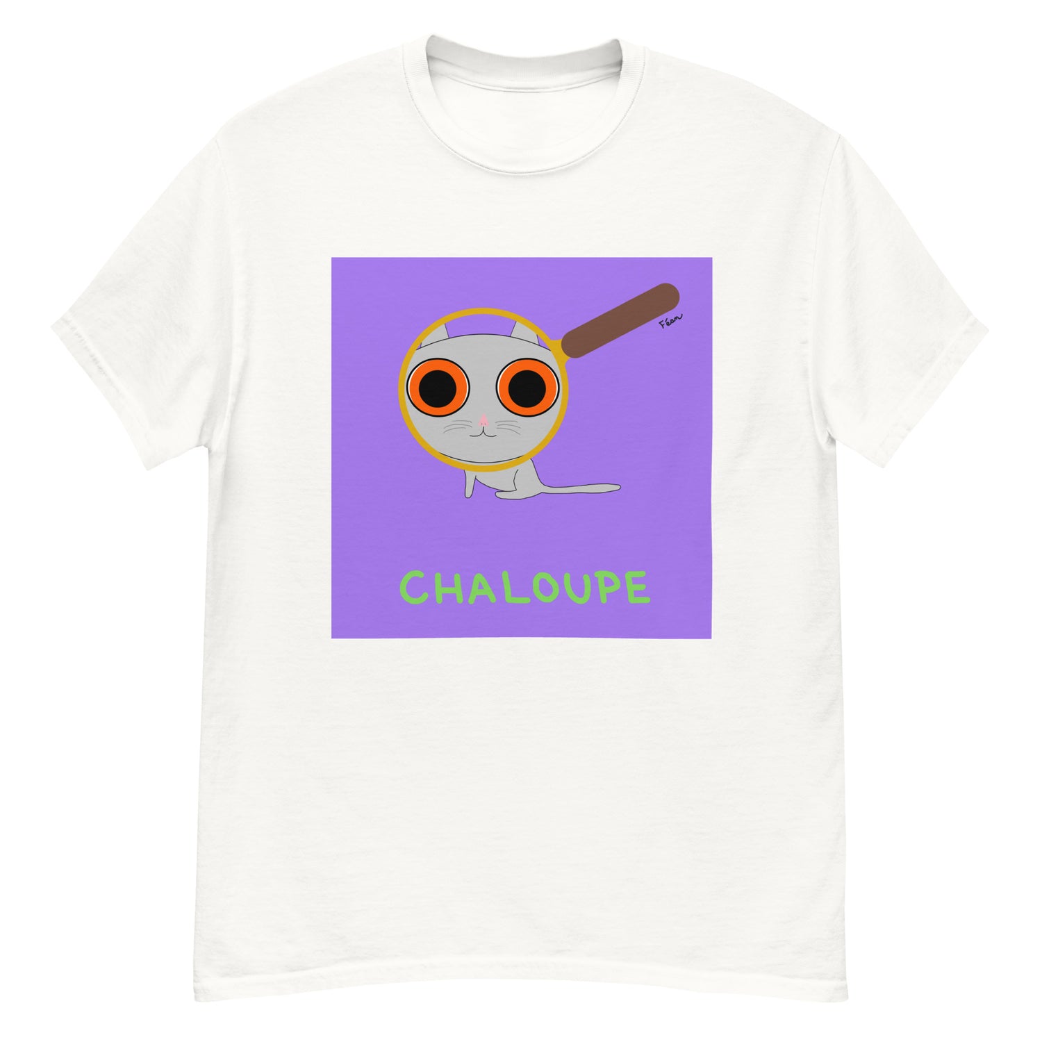 T-shirt violet unisexe avec une illustration carrée centrale représentant un chat gris minimaliste regardant à travers une loupe géante, avec l'inscription vert "CHALOUPE".